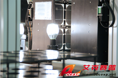 Chroma Model 5102 高速 LED 球泡燈線上量測系統圖片